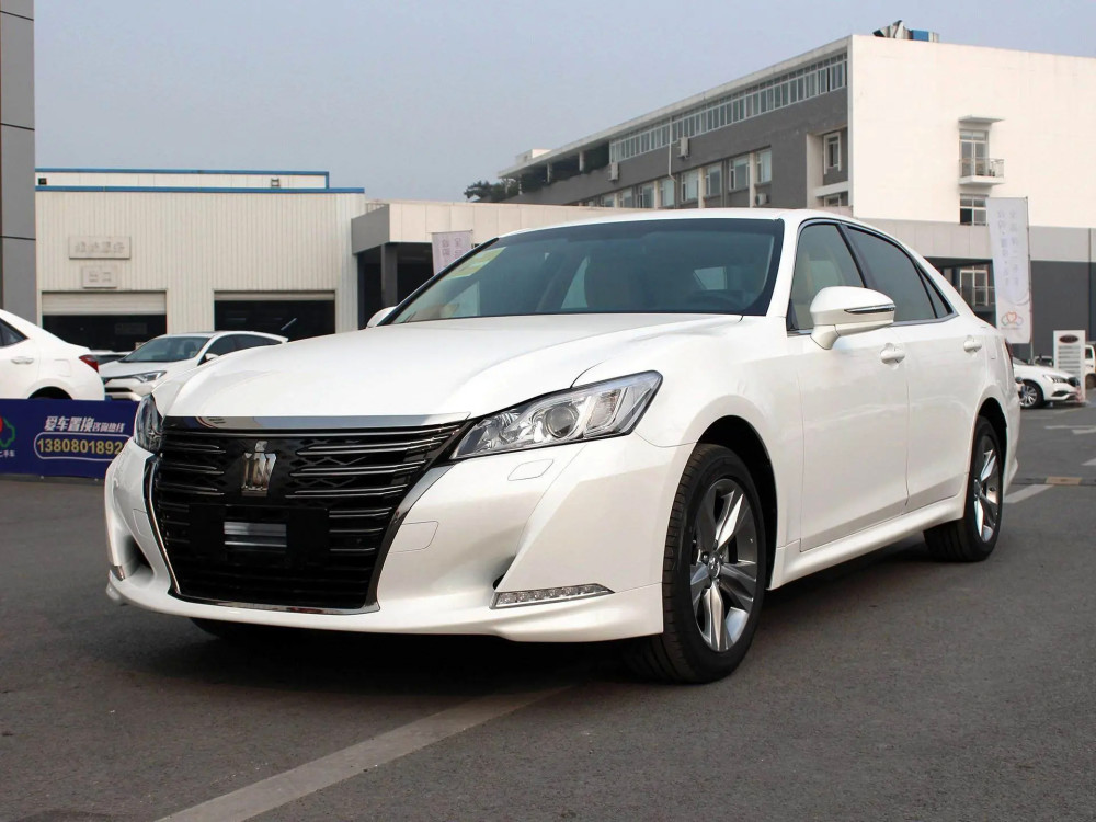 丰田终于发飙了 从50万一口气降至23万 光看车标就比crv上档次 天天看点