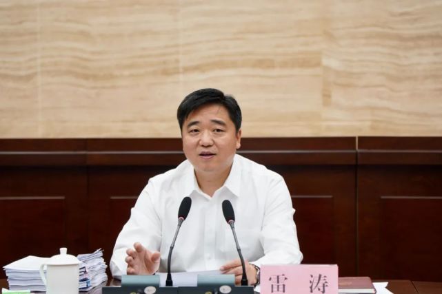 雷涛主持召开叙州区委二届17次常委会