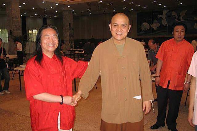 顶级画家当和尚15年后妻子恳求儿需要你还俗一幅画卖1173万