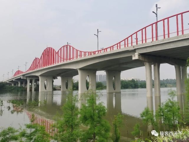 桂畔海健康主题公园,连通顺峰山公园和德胜河的生态绿地