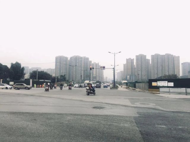 网友反馈大丰敬成路到处凹凸不平,街道:安排修补!