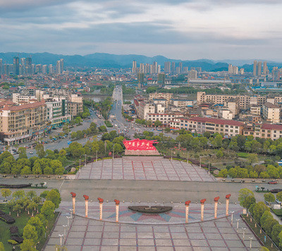 模范兴国新画卷我与一座城