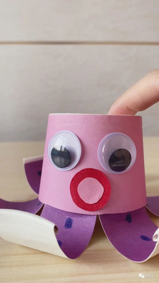 "手工制作"好玩的纸杯弹跳小章鱼!