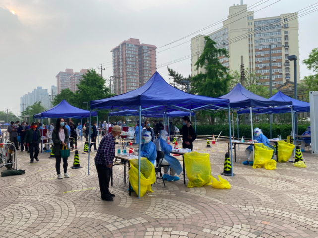 居民白领分时段,特殊人群有通道|北京|朝阳区|核酸检测|甘露园|八里庄