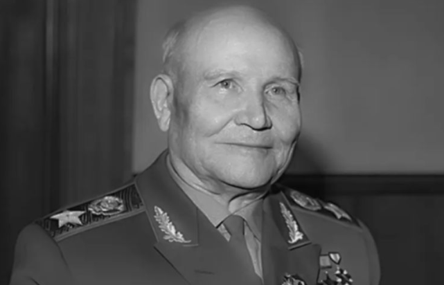 曾被戏称为科不守的将军苏联元帅科涅夫