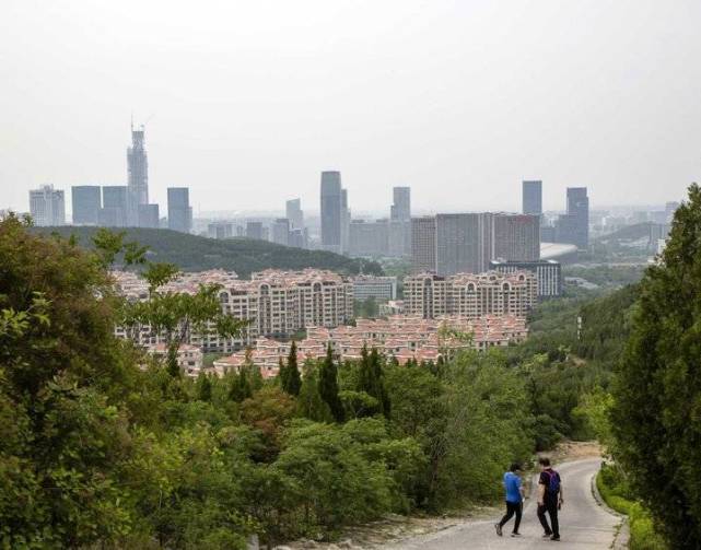 济南有个转山山体公园景色美如画