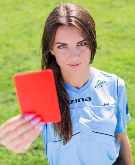 最美女裁判将重返赛场!