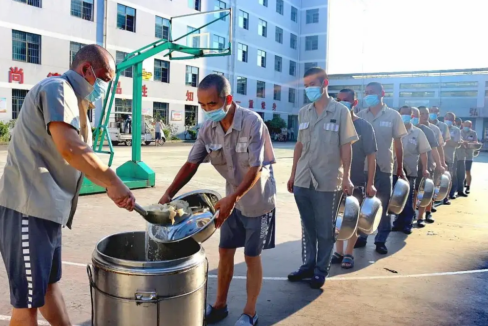 看守所送进监狱的第一天会经历什么?带你了解那一天的全流程