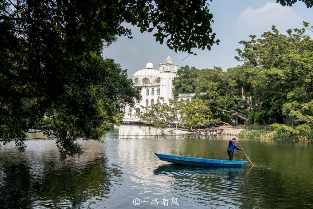 每次到流花湖公園遊玩,總是在不知不覺之中消磨了半天時間.