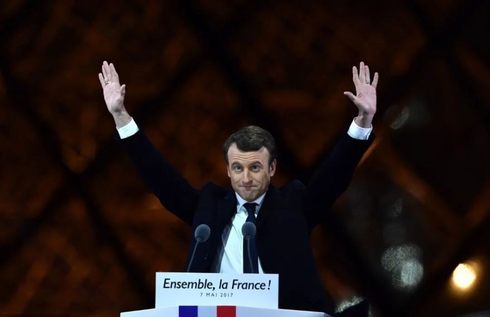 马克龙赢得法国总统选举胜利，成功连任乘风老师的全名是什么
