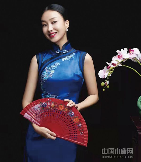 陈娟:主持舞台绽放民族之花