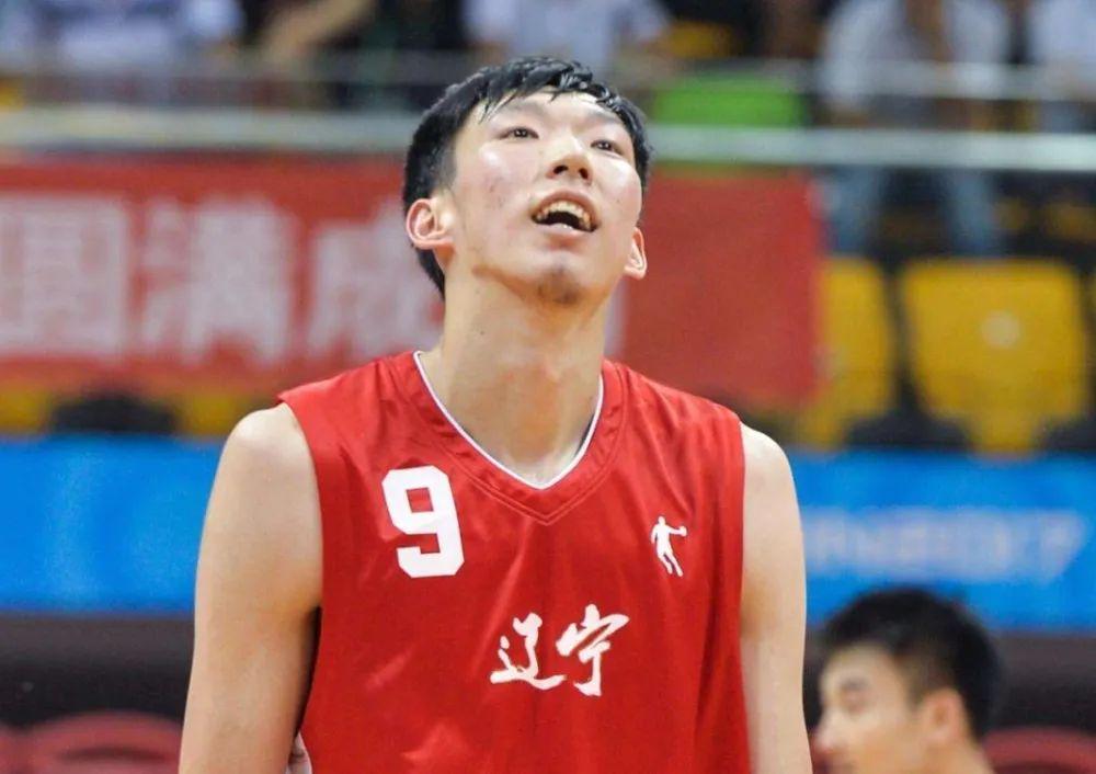 周琦 不去NBA了！曝周琦回国首钢正式报价，3000万＋2国手筹码