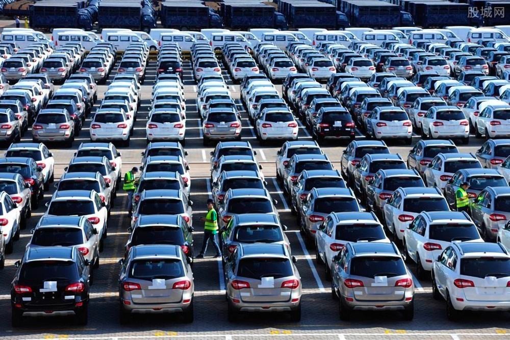 超14万辆汽车宣布召回，涉及法拉利、奔驰等初中物理课本pdf