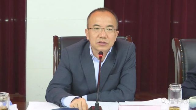 景军荣主持召开县政府2022年第十三次常务会