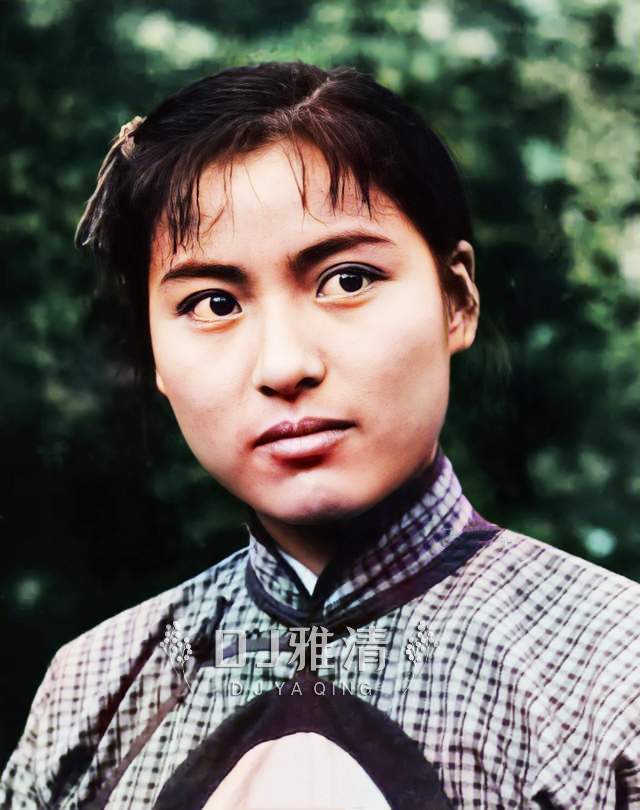 昔日上影厂17位厂花今昔照,个个容貌美丽演技好,可惜有5位已去世