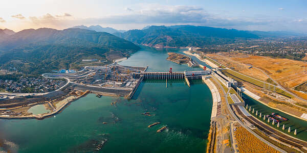 水利部大藤峡水利枢纽工程具备全线挡水条件