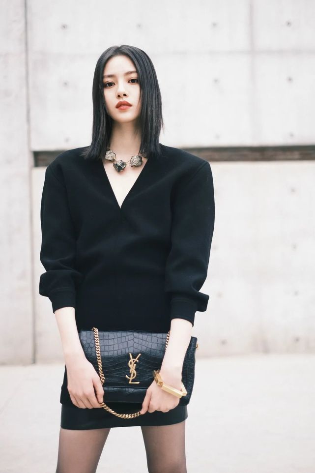 张艺上|率性街拍上线,在热爱中释放真我