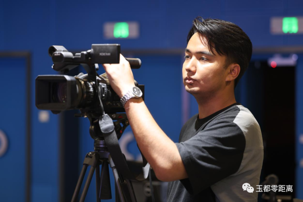 中心排版:穆拉提编辑:闫兆霞编审:闫兆霞,陈林审核:陈林终审:杨高翔