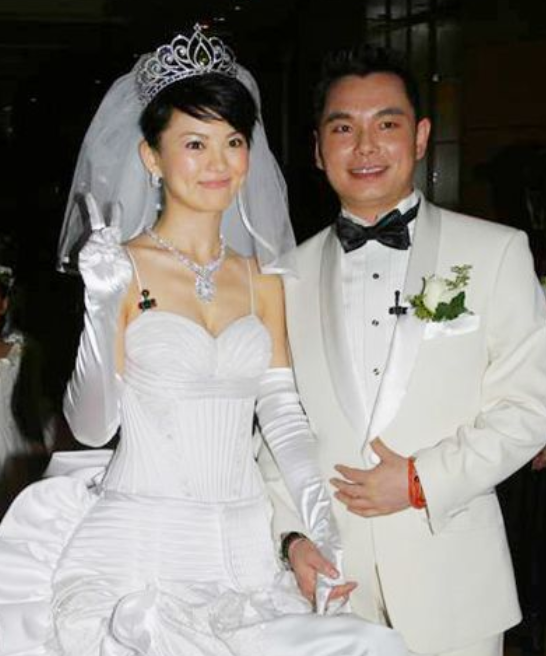 婚姻不幸的4位主持人男生女生向前冲女主持最惨老公涉嫌性侵