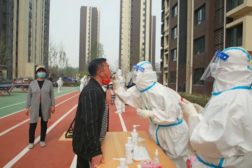 4月25日起对生活、工作在朝阳的人员进行三次核酸检测男人羽绒服1000买什么牌子2023已更新(知乎/网易)