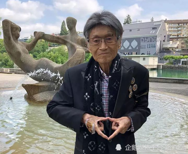 2021年8月5日,成都金苹果教育投资(集团)创始人彭伟在瑞士苏黎世以