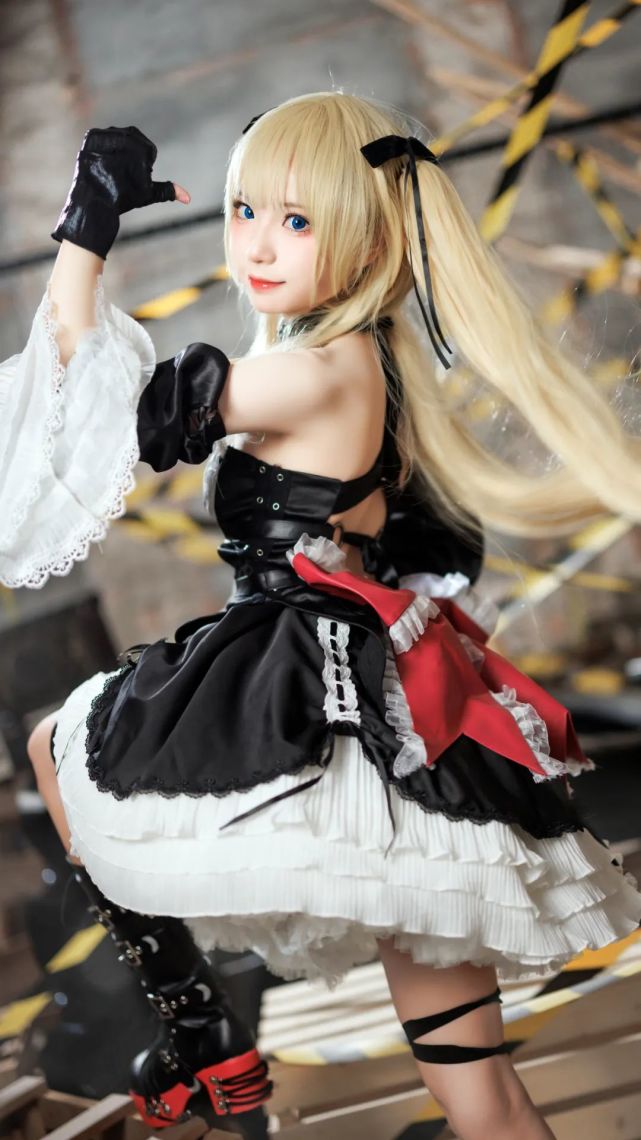 cos:死或生玛丽罗斯cos正片@花柒