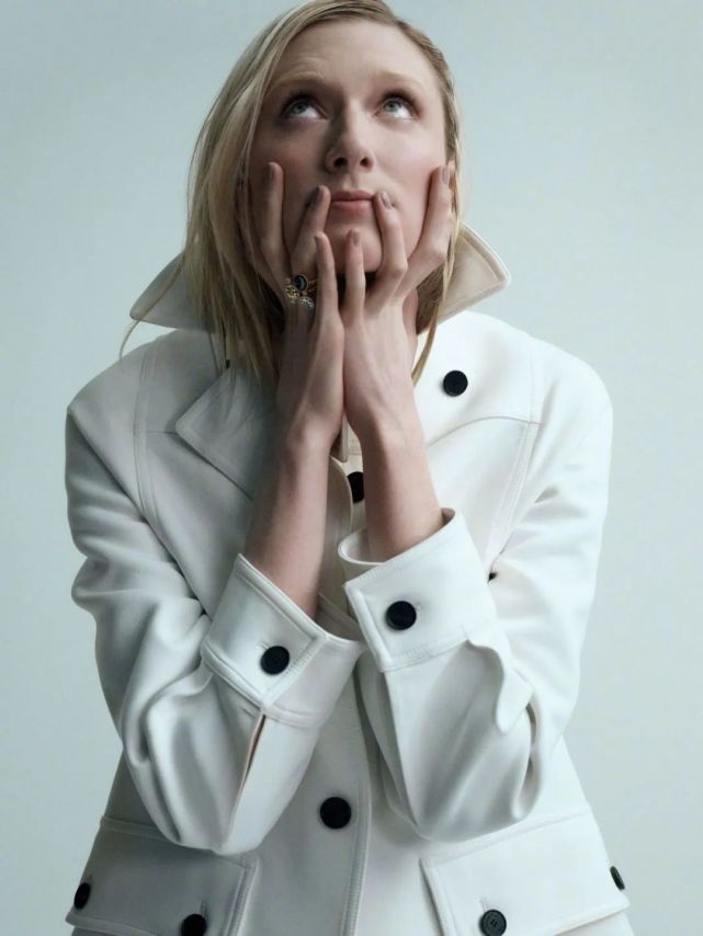 190"高妹"伊丽莎白·德比茨基时尚大片,新剧出演戴安娜王妃