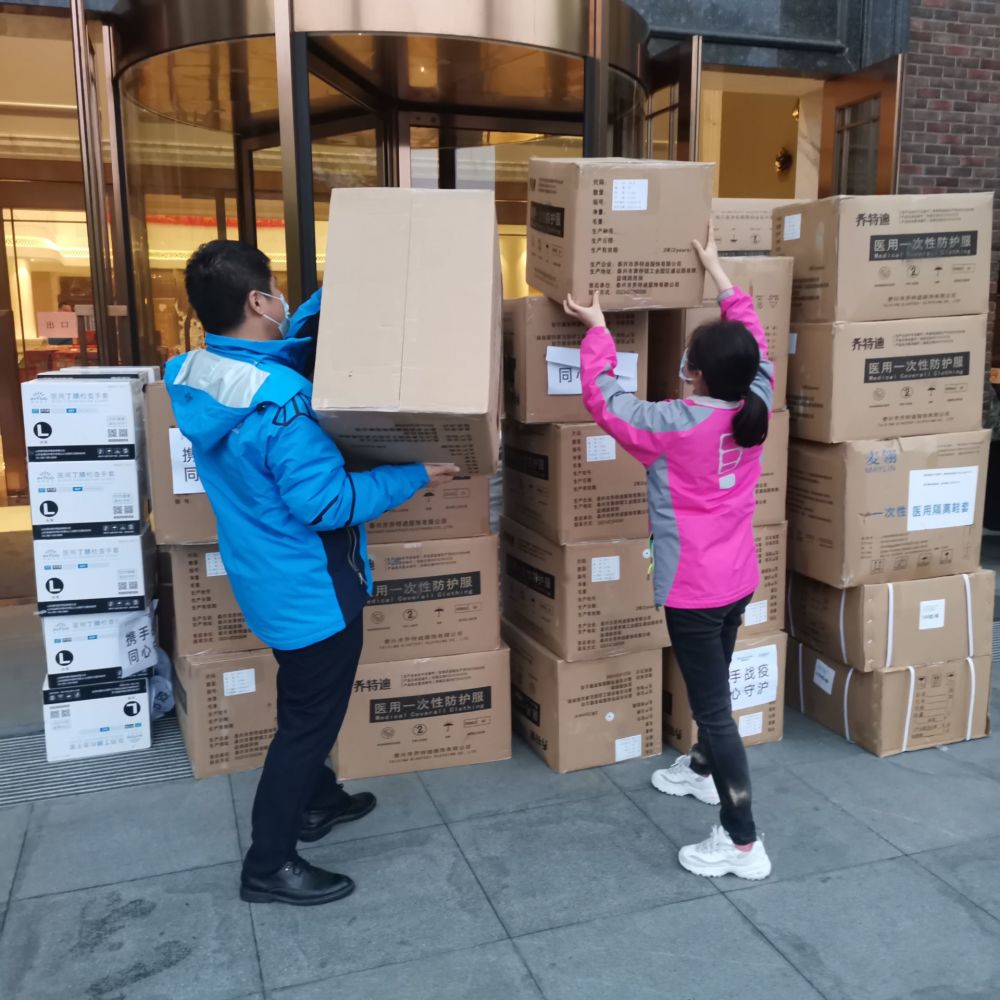 上海市安徽方舱医院贴心“大管家”：你们在前方奋战，后方我们来保障_腾讯新闻