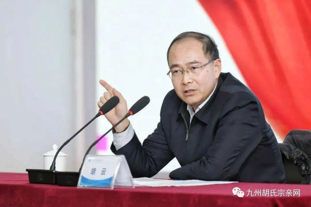 胡云丨四川省政府秘书长毕业于清华大学