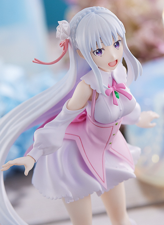 re0:堪称性价比最高的爱蜜莉雅碳新手办 粉白约会装过于暖心