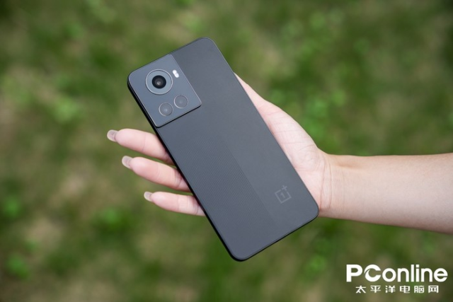 Explosive Debut: OnePlus Ace 2 Pro First Sale Sells Out Instantly