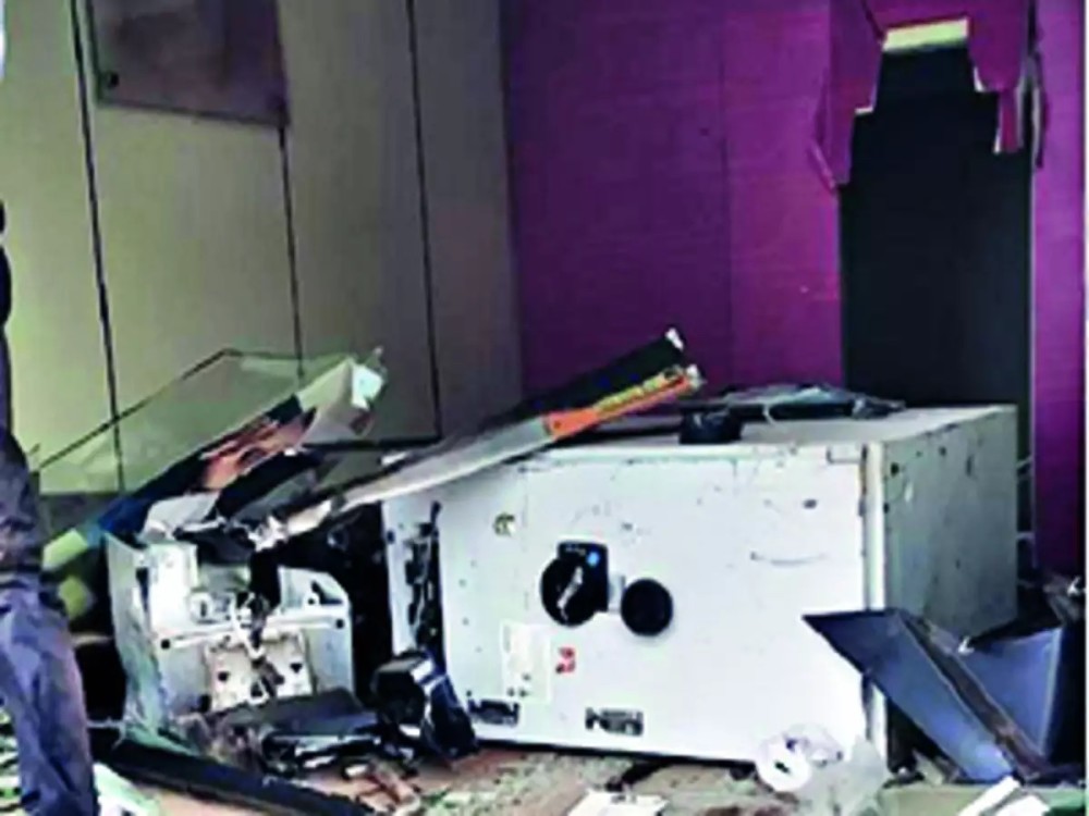 印度小偷开挖掘机偷走ATM机，警察表示其实挖掘机也是偷的八年级上册音乐电子书北师大版