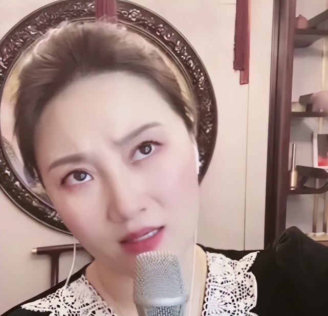 "王云"葛珊珊:我为赵本山赚钱,他给了我命,我们是各取所需!