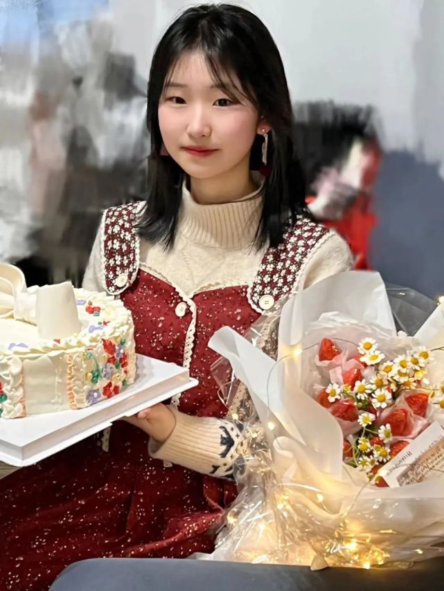 刘珈辰 | 应届零基础也能敲开美院大门!