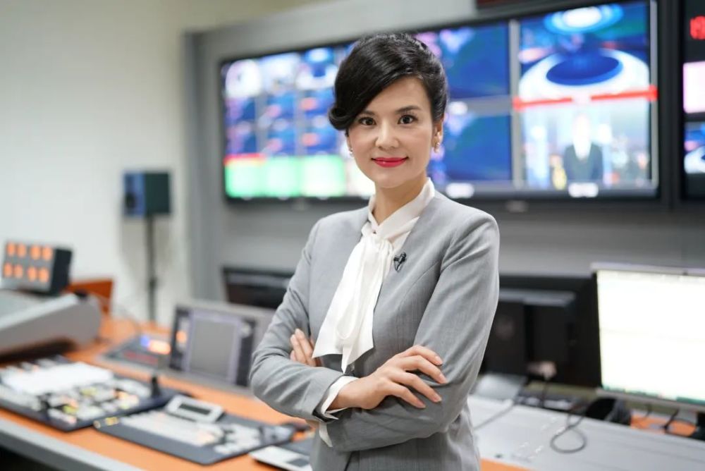 艾珂竹现任东南卫视重点节目《海峡新干线》,《台湾新闻脸》新闻主播