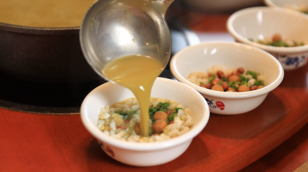 百岁老人爱喝油茶,头发乌黑亮丽!中医:有用!_腾讯新闻