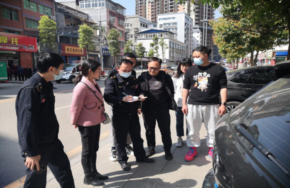 區縣動態萬源市綜合行政執法局切實助推鄉鎮依法行政進程