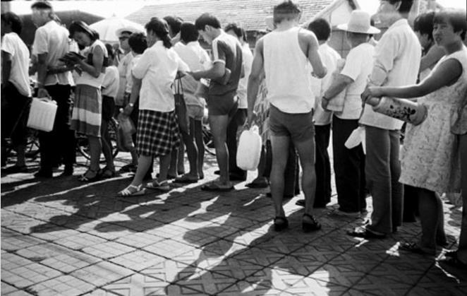 1979年北京成珍贵来照片，据说这组中学生老照片看懂的人都哭了……