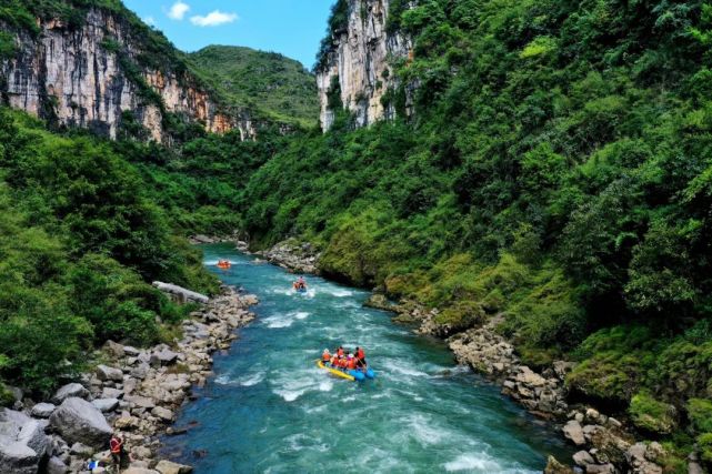 最佳漂流季快来马岭河大峡谷享受夏日的清凉与刺激