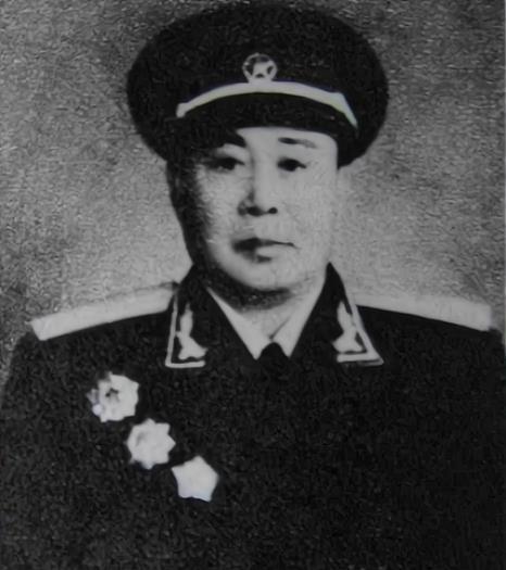 红军时他就是师长55年授衔搭档是开国大将为何他仅授大校