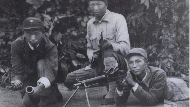 红军时他就是师长55年授衔搭档是开国大将为何他仅授大校