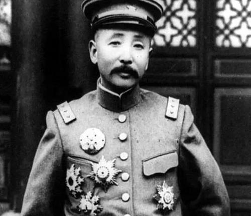 北伐结束后，蒋介石为何坚持定都南京，反对在北京定都六年级英语下册听跟读