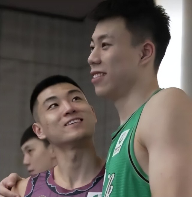 "高诗岩在个人社交媒体上如