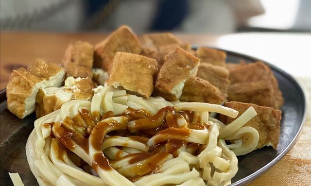 福建农村的特色小吃,5元吃饱10元吃好,还是30年前的古早味道|豆干面