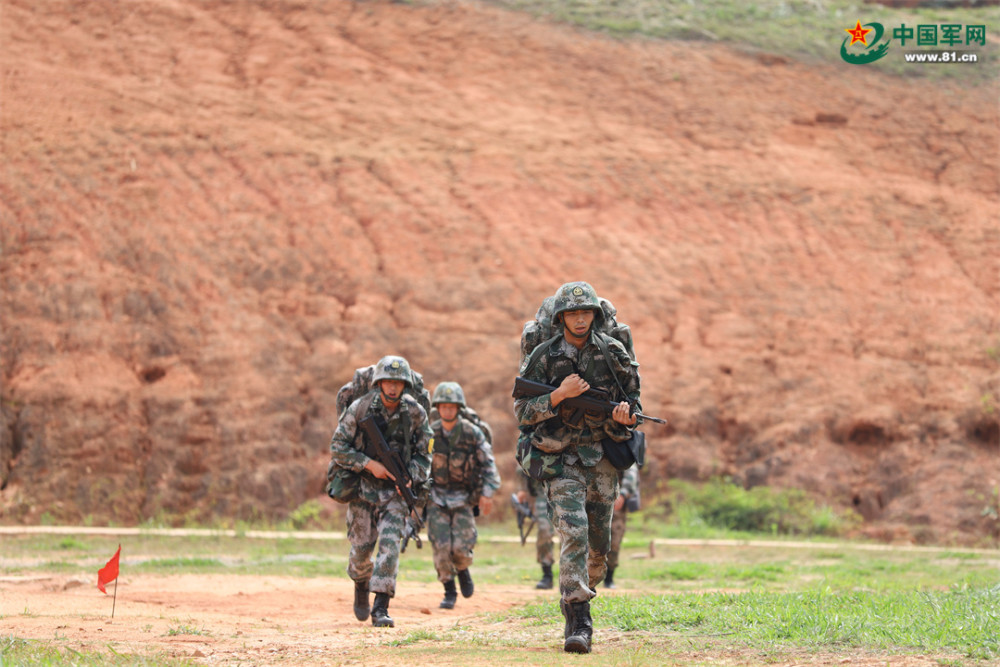 火力全开！南部战区陆军某边防旅掀起练兵备战热潮复旦大学怎么样