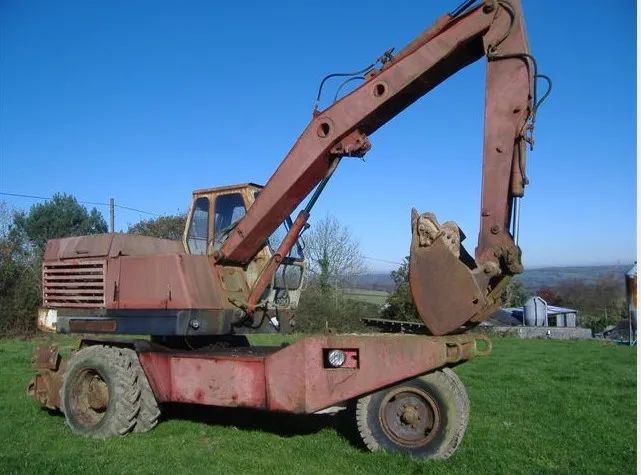 第一代蒸汽机驱动吊臂式单斗挖掘机