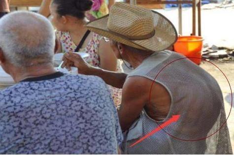 老祖宗观人术龟背蛇腰不可交下一句是经典很准确