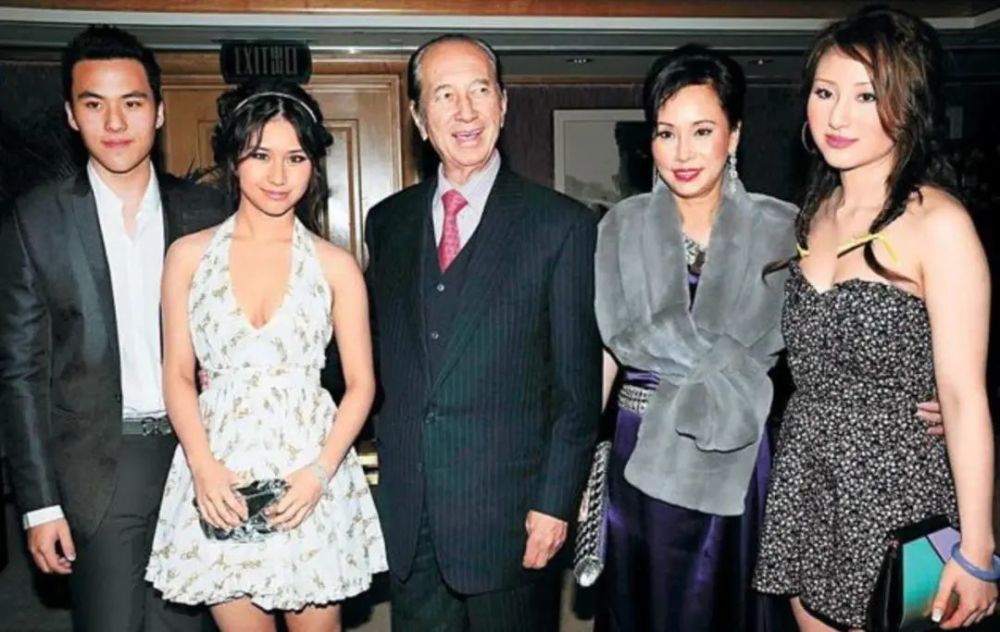 何鸿燊身高 腾讯网