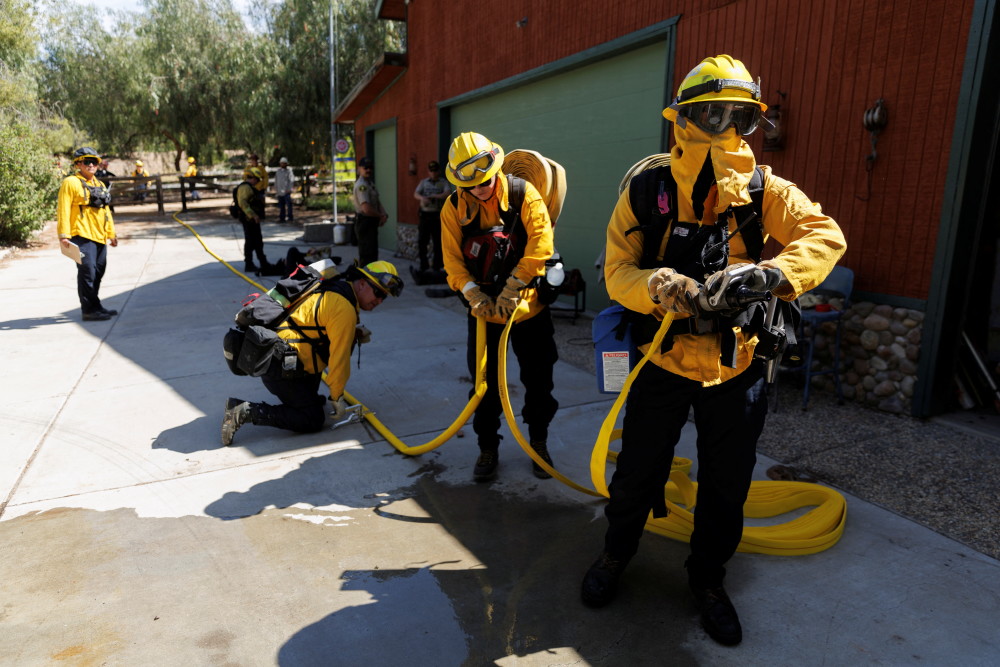 外代一线美国加州消防员训练
