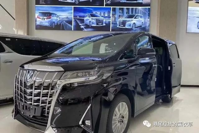 小品之王潘长江身材矮小座驾却是大块头售价超过百万